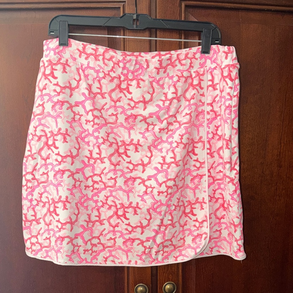 Lulu-B Pink Coral Print Mini Skort, Size XL.